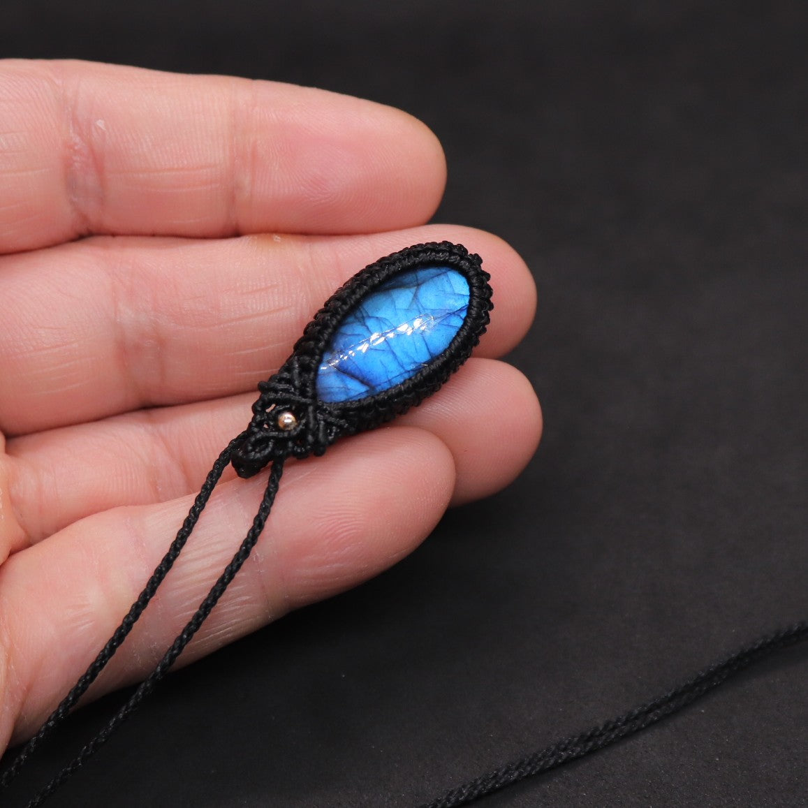 ブルーラブラドライトマクラメネックレスml35 – 天然石屋 優月堂