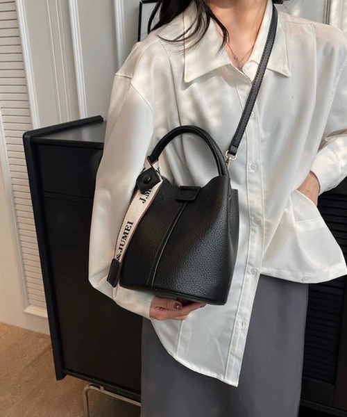 pumpkin port（パンプキンポート） ショルダーバッグ バッグ ロゴ