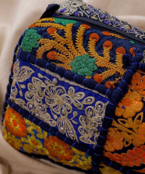 ポーチ 刺繍 サリーパッチワーク スクエア ボックス インド レディース