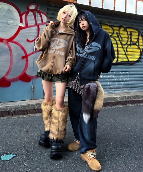 A'gem（エージェム） パーカー A'GEM/9 × .kom ファー付加工ジップ