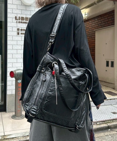 Chikashitsu+（チカシツプラス） ショルダーバッグ メンズ レディース