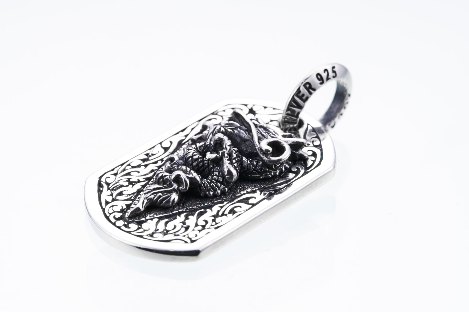 Dragon Dog Tag｜Dragon Dog Tag Pendant Top – ZOCALO JAPAN OFFICIAL