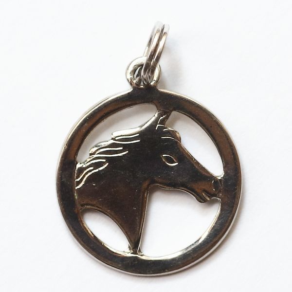 英国 シルバー 刻印SIER 馬 アンティーク ビンテージチャーム｜英国