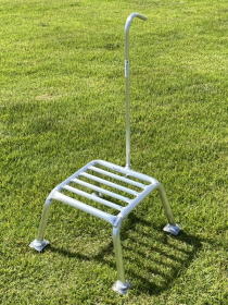 ブドウ、ナシ、柿など果樹用踏み台各種のアルミ製品の紹介です