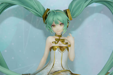 フリュー、「初音ミク 科技魔法ver. 1/7スケールフィギュア」予約開始