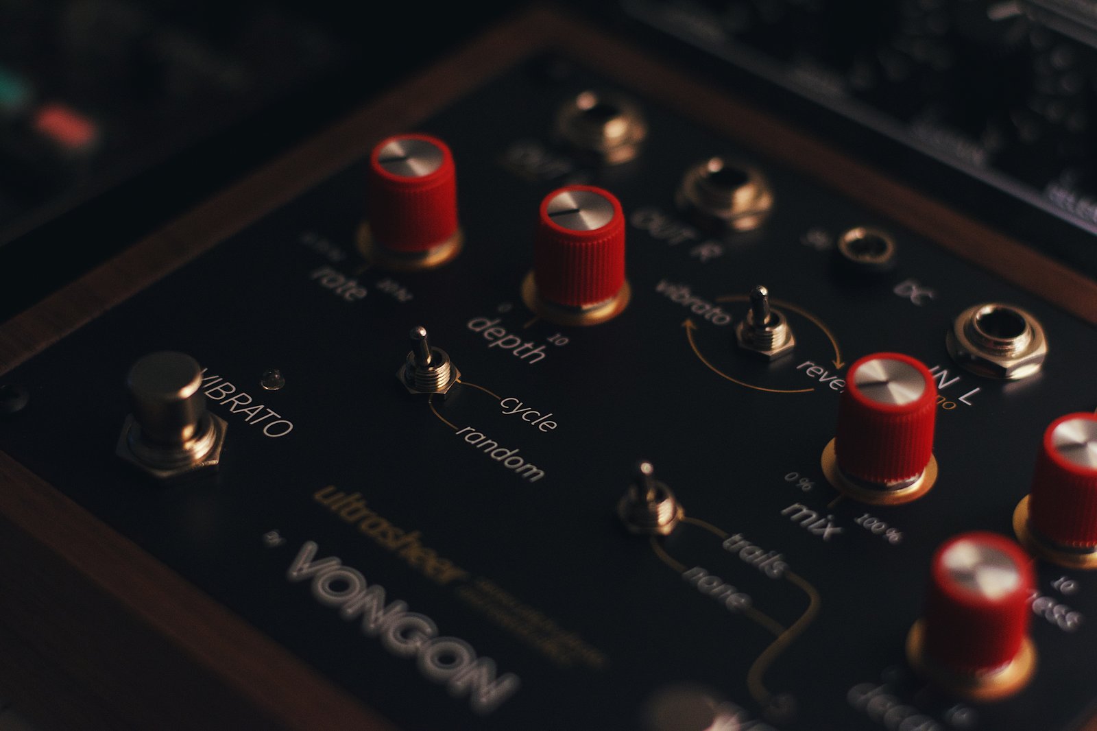 Vongon Ultrasheer Stereo Reverb and Vibrato | Little Box Effects