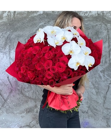 Eternal Bloom Box - Flowers Near Me - Patuju Florist