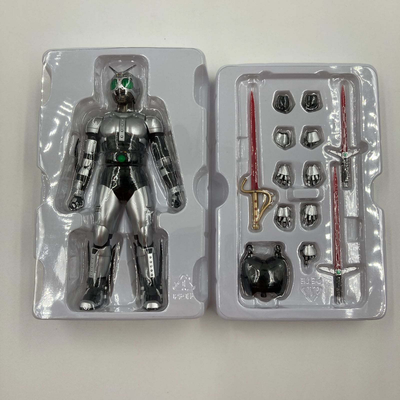 未使用】S.H.Figuarts (真骨彫製法)シャドームーン - メルカリ