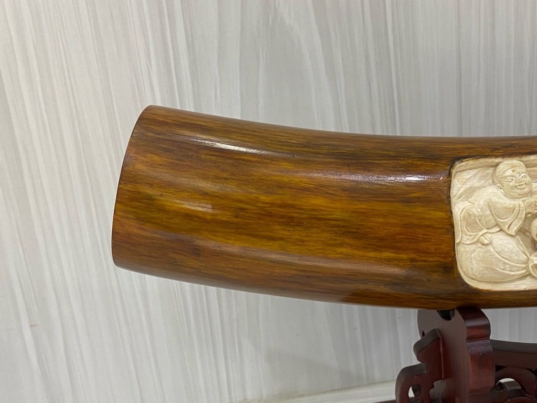 天然マンモス牙美しい手作り彫刻 童子戯弥勒 置物飾り - メルカリ