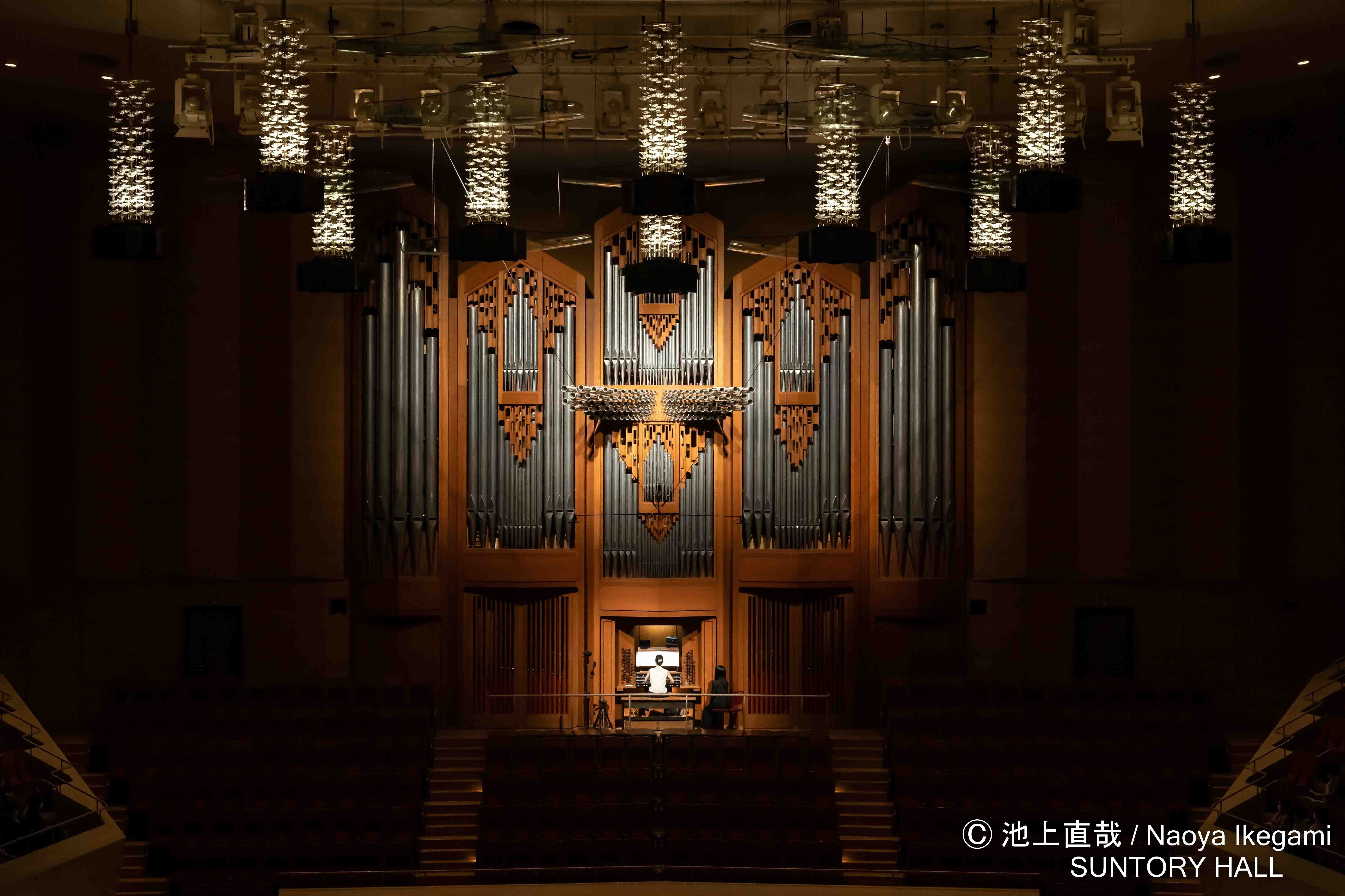 5,898本のパイプを持つオルガン。その響き、もはや異次元体験です