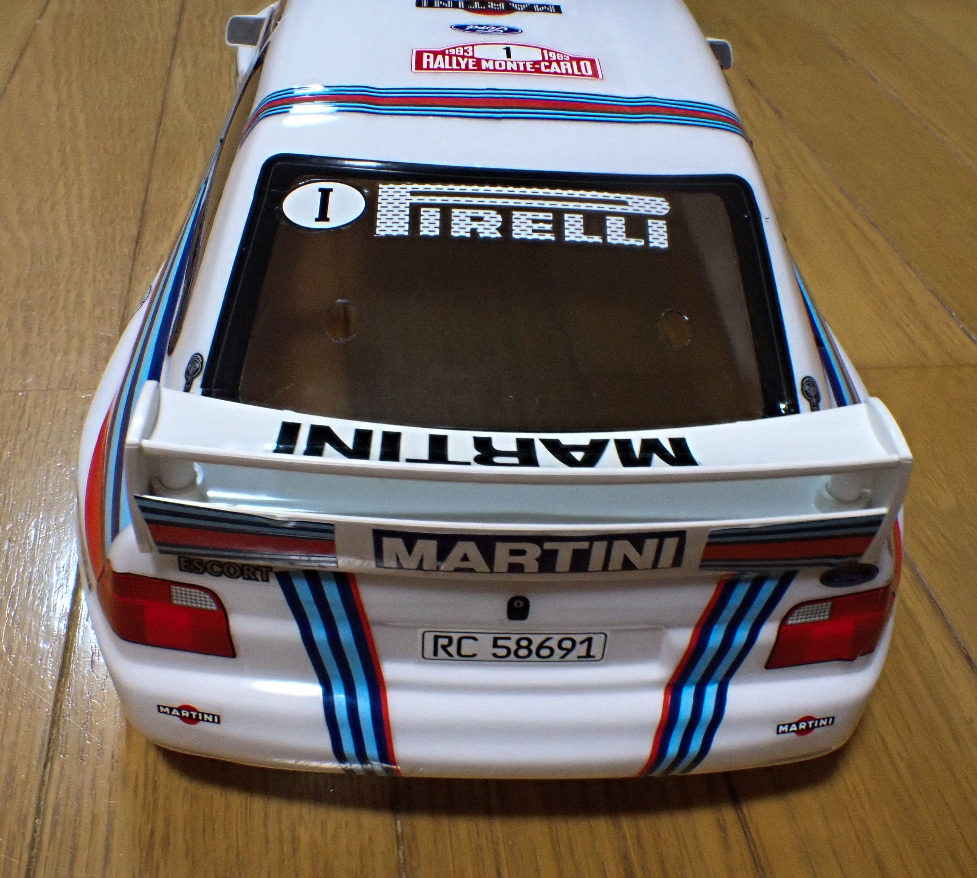 ラジコンボディ タミヤ エスコートカスタム ランチア037ラリー風｜セる