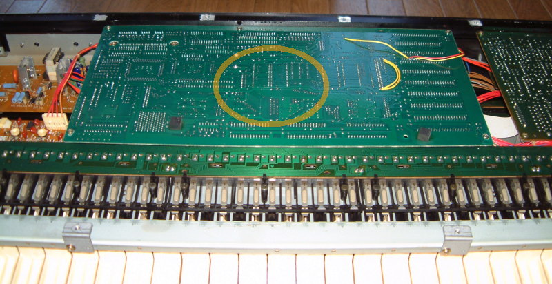 KORG M1の内蔵バッテリーを交換してみた