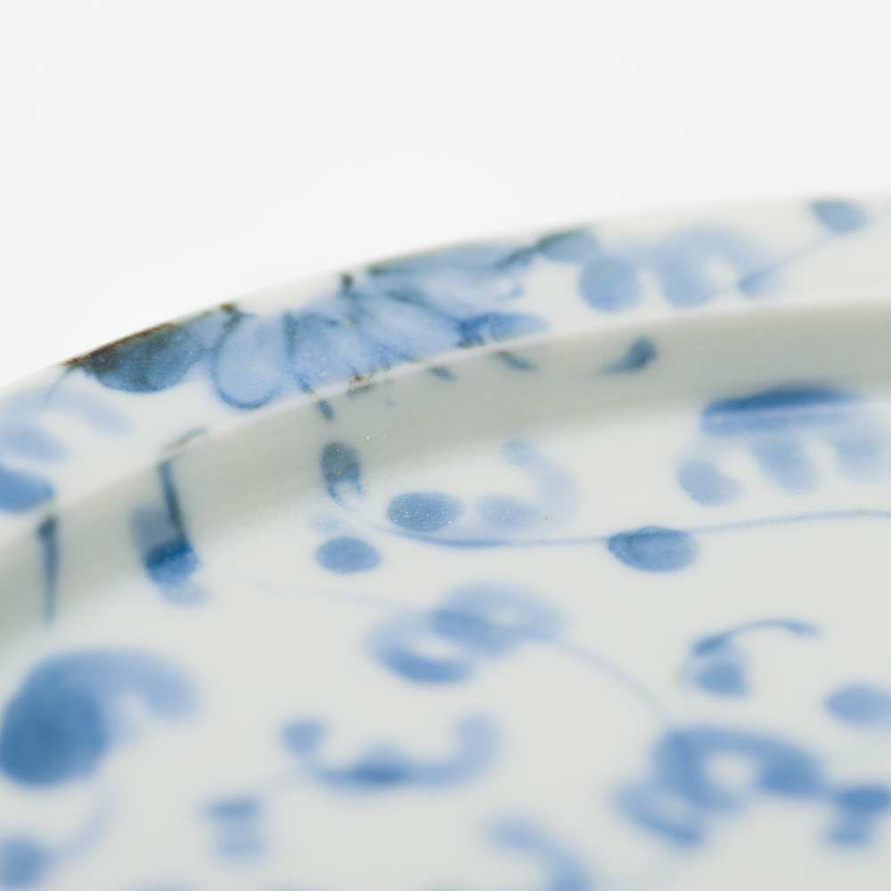 岡晋吾 5寸天平 平皿 菊唐草 – ARITA PORCELAIN LAB [公式オンライン