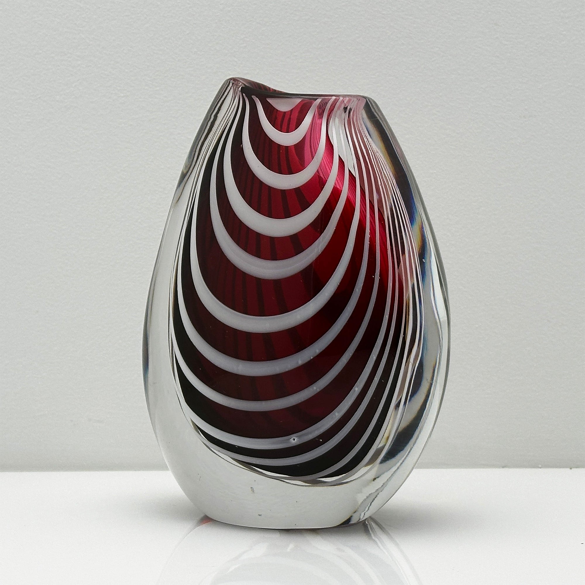 Crystal Zebra Vase – Vicke Lindstrand for Kosta Boda (1950s) – AvA