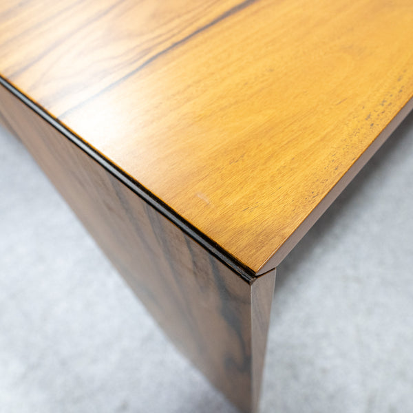 Cassina / 370 EL DOM – Back to the Furniture