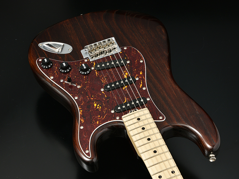 BST-700B/M WBD (Bacchus / バッカス) エレキギター