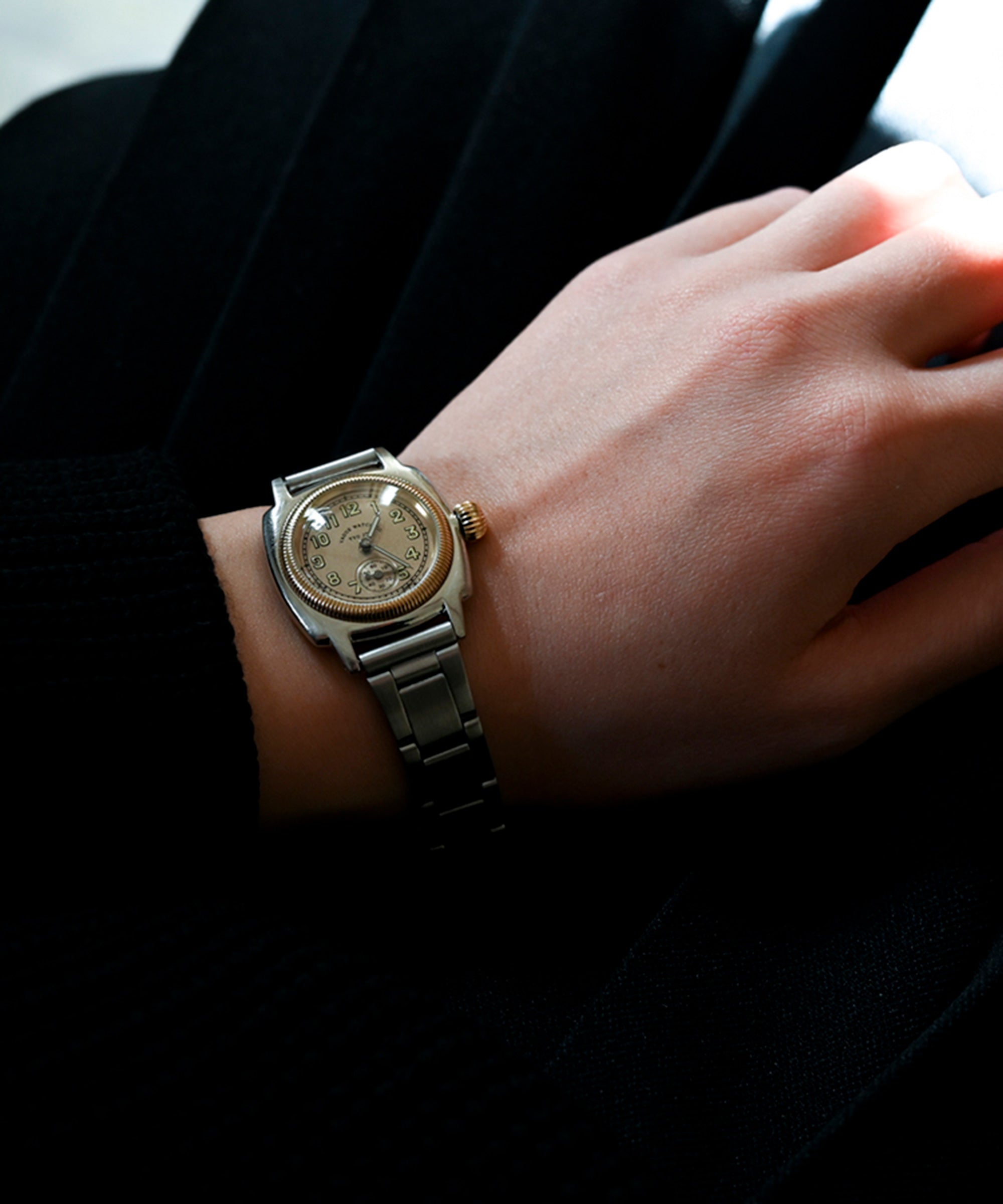 VAGUE WATCH Co./ヴァーグウォッチカンパニー】COUSSIN EARLY 腕時計