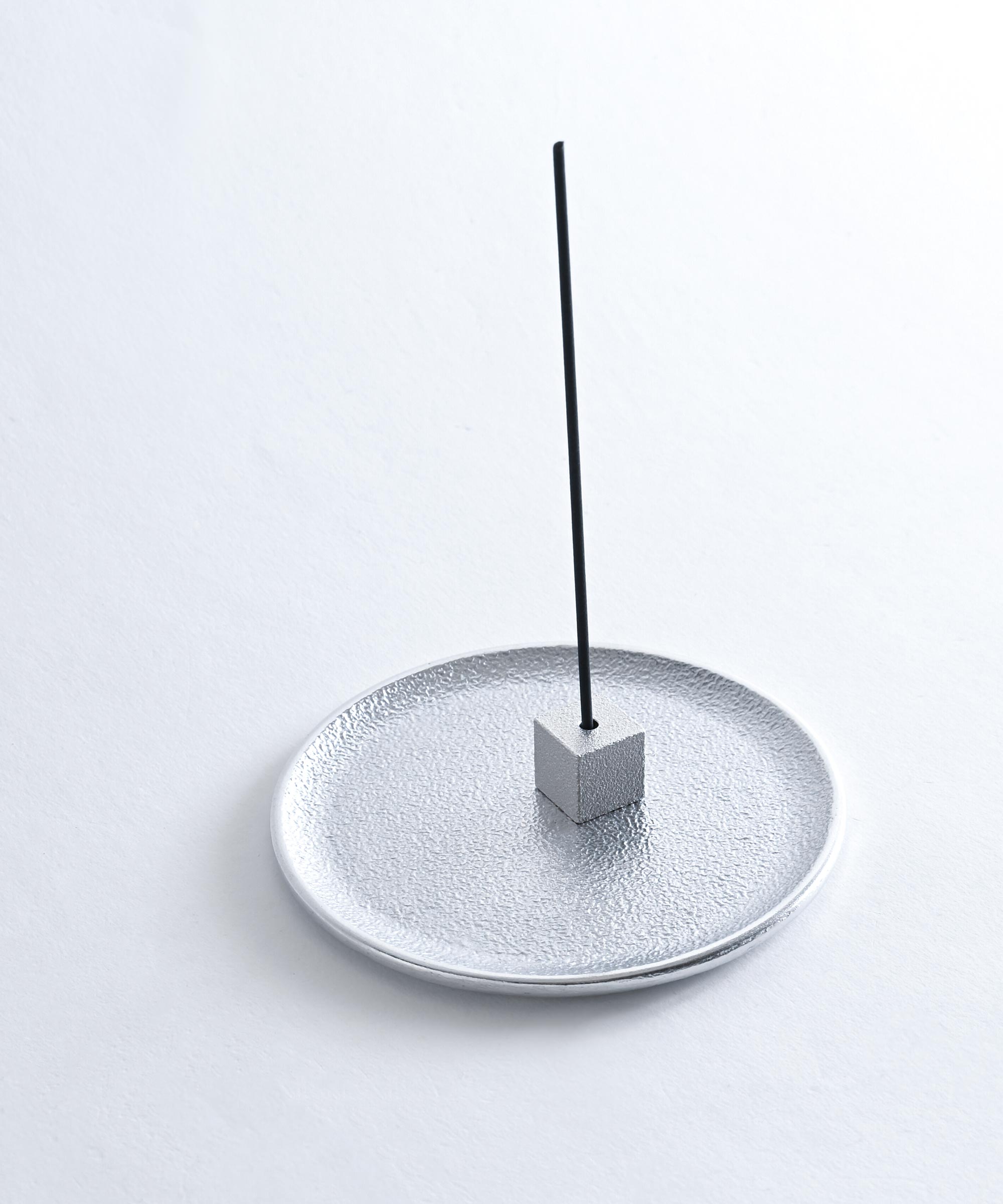 炭谷三郎商店】香立 ラウンドトレーシルバーS – BASIC AND ACCENT