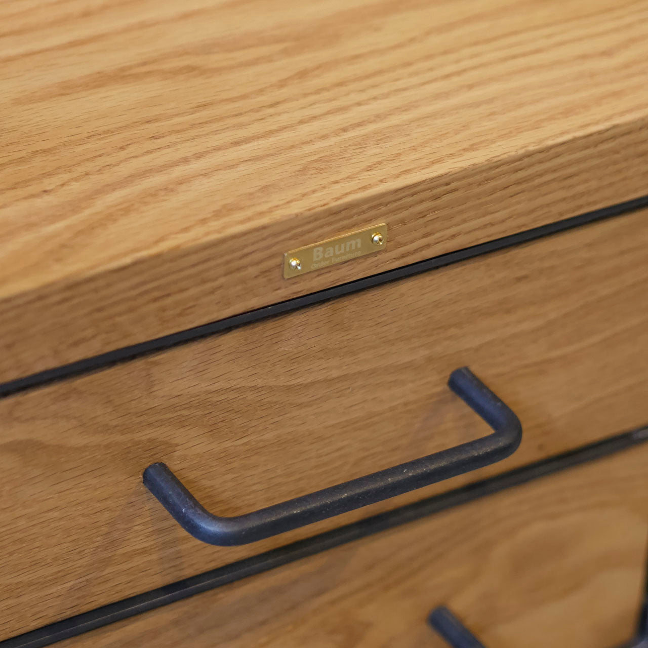 オークドロワーチェスト | オーダーメイドのアイアン家具を中心に