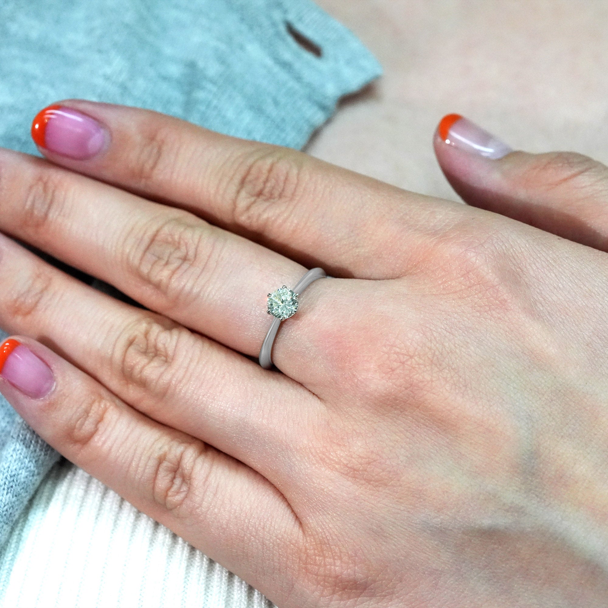 ソリティアダイヤモンドリング – PT900 / YG、0.50カラット