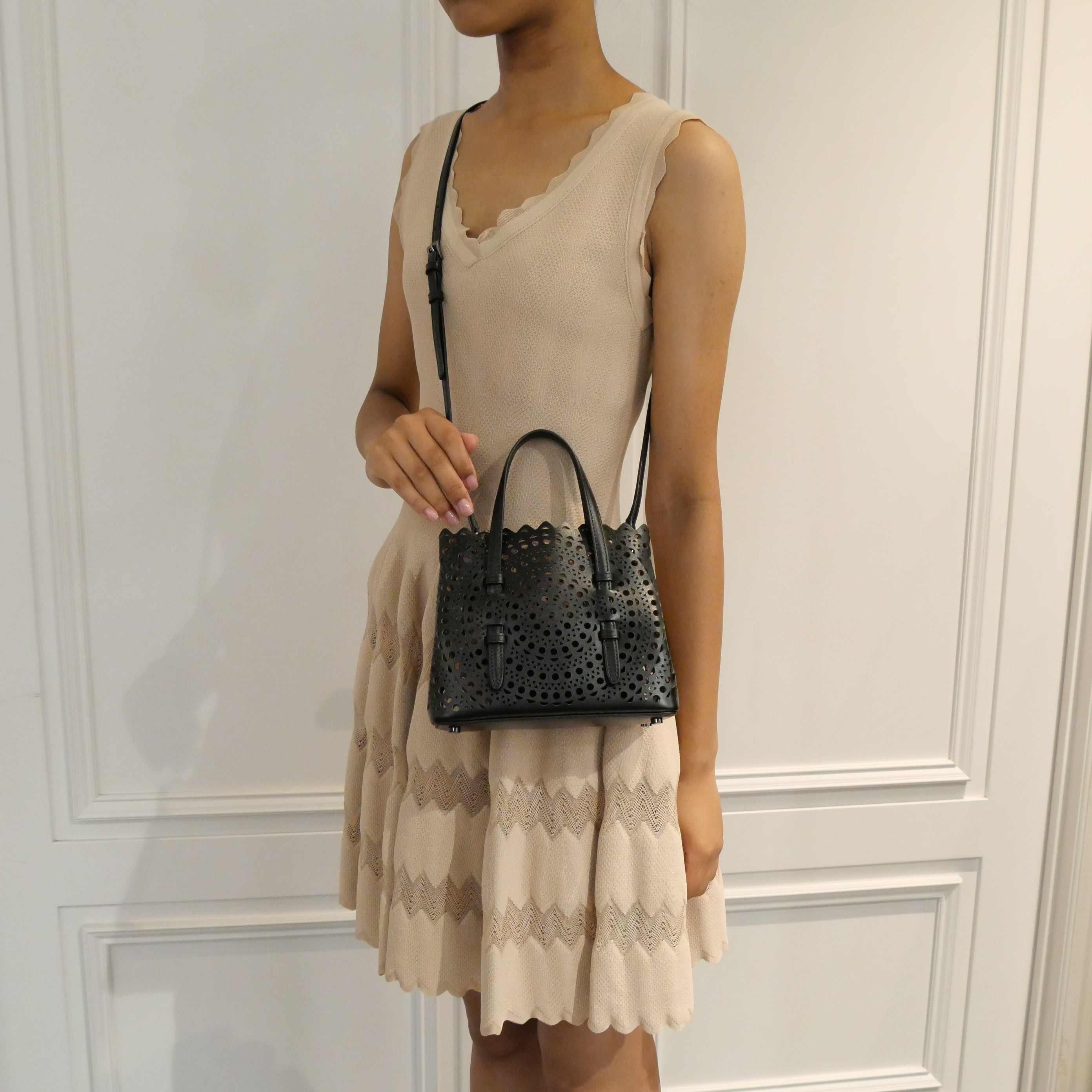 正規品・送料無料】ALAÏA / NEO VIENNE MINA 20 BAG(BLACK) | BOLS