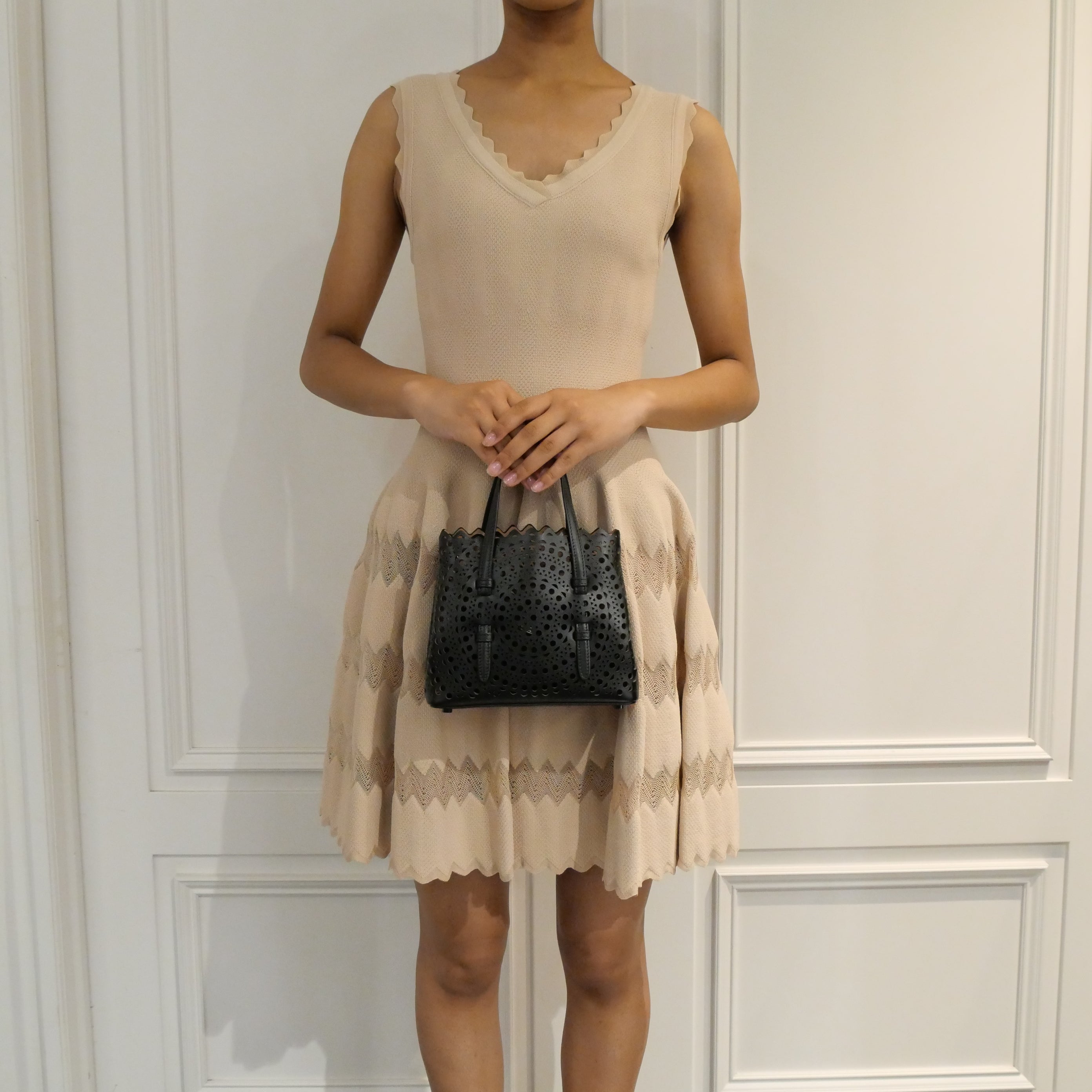 正規品・送料無料】ALAÏA / NEO VIENNE MINA 20 BAG(BLACK) | BOLS