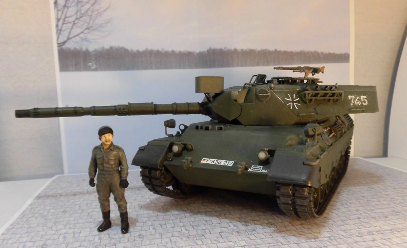 タミヤ1/35 「レオパルドA4」 | 出戻りプラモ少年～老眼と共に