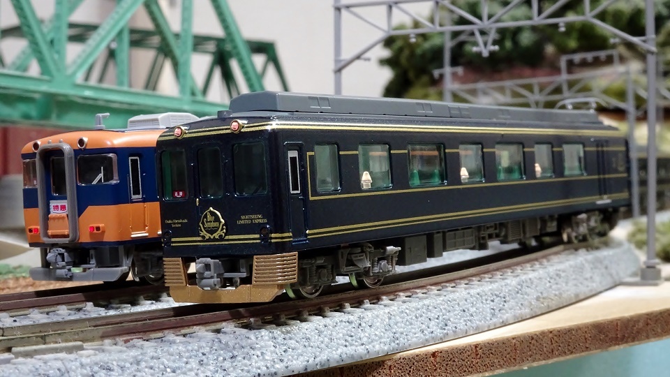 近鉄16200系｢青の交響曲｣ ついに発売！！ - ビスタ模型鉄道