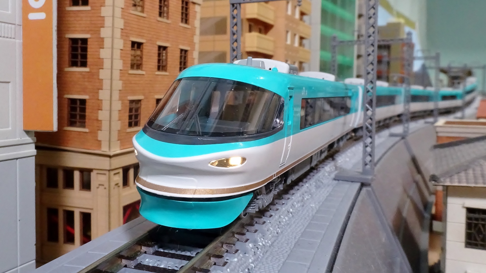 新車入線】283系 オーシャンアロー マイクロと並べてみた（笑