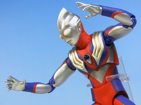 ULTRA-ACT ウルトラマンティガ マルチタイプ」代行レビュ― | ヒーロー