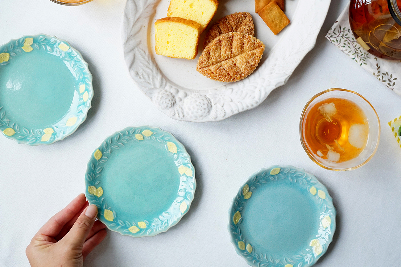 レモンの器で、夏じたく｜器のこと食のこと｜生活陶器「onthetable」