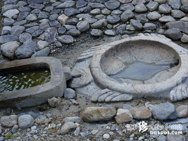 斉明天皇の道教への憧れ「飛鳥奇石群（2）亀形石造物」【奈良】 | 日本