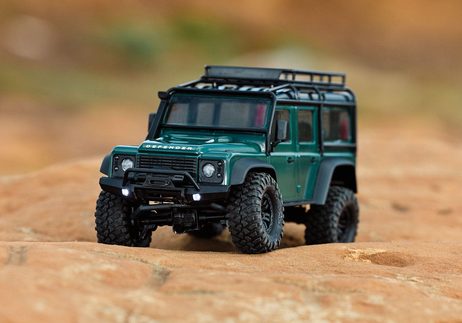 Traxxas 1/18 TRX-4M Land Rover Defender – Büyüklere Oyuncaklar