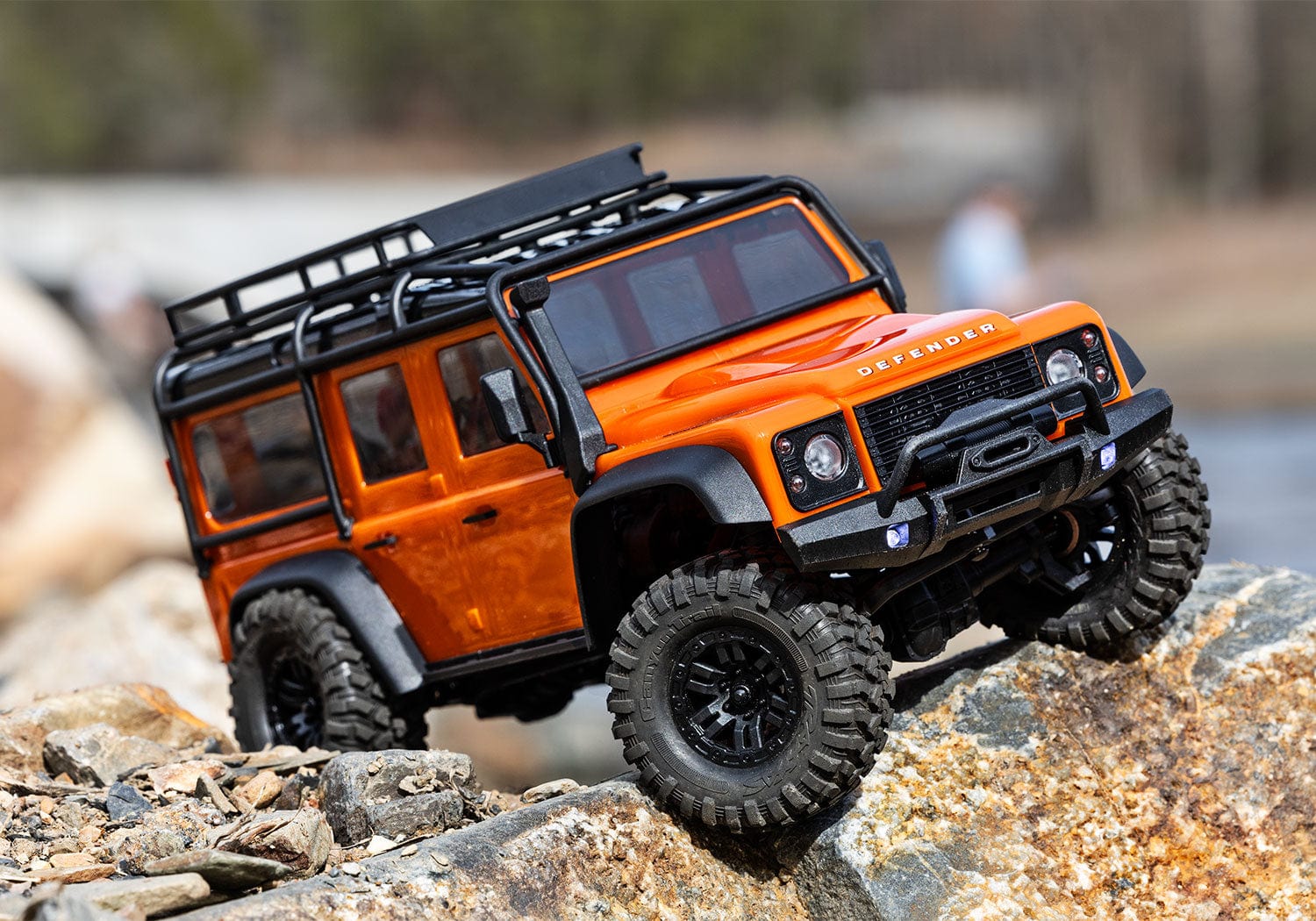 Traxxas 1/18 TRX-4M Land Rover Defender – Büyüklere Oyuncaklar
