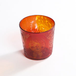 木越あい 「赤頭巾と狼」 – By Emotion