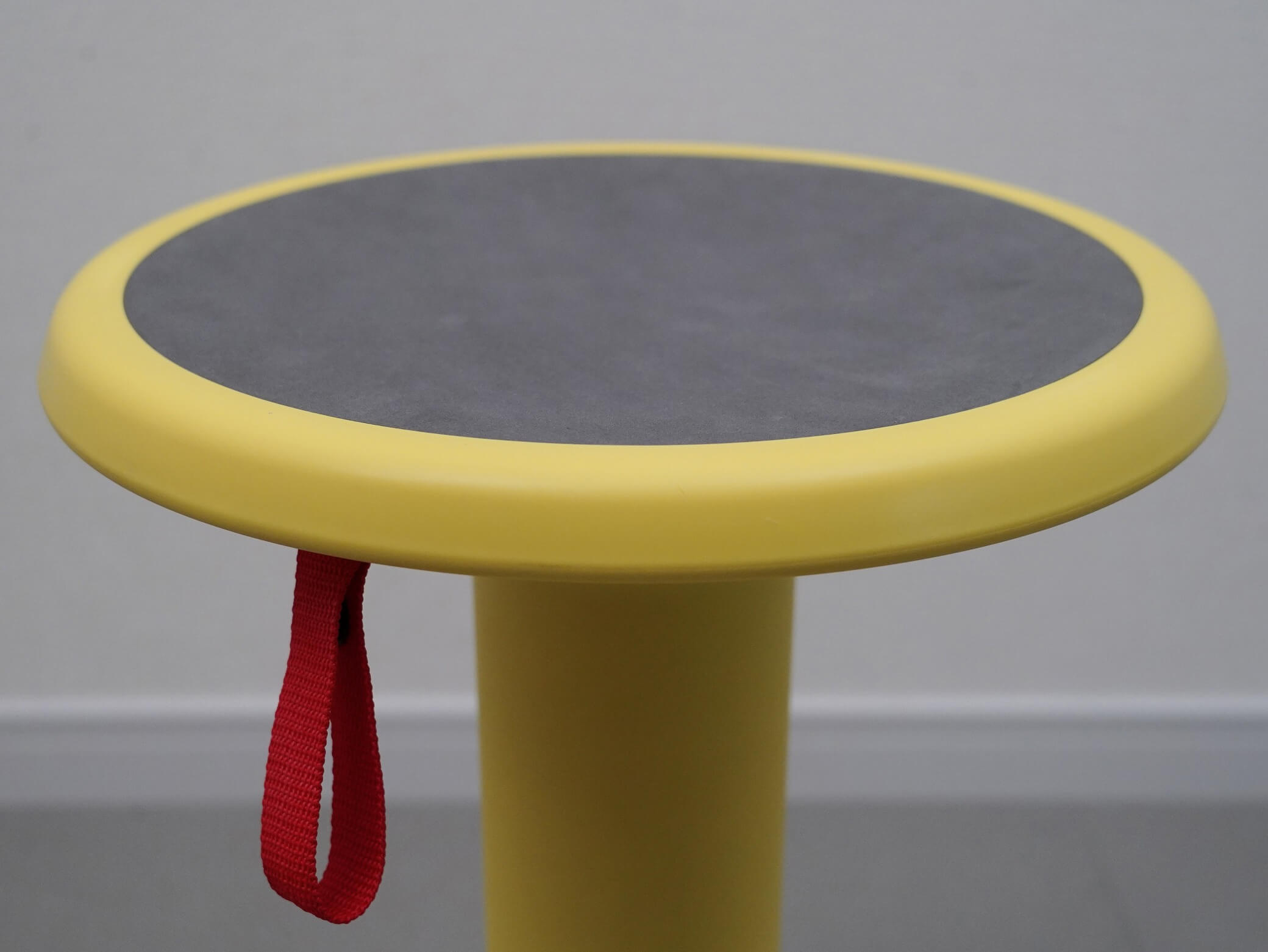 アップスツール イエロー インタースツール カッシーナ 中古 ユーズド