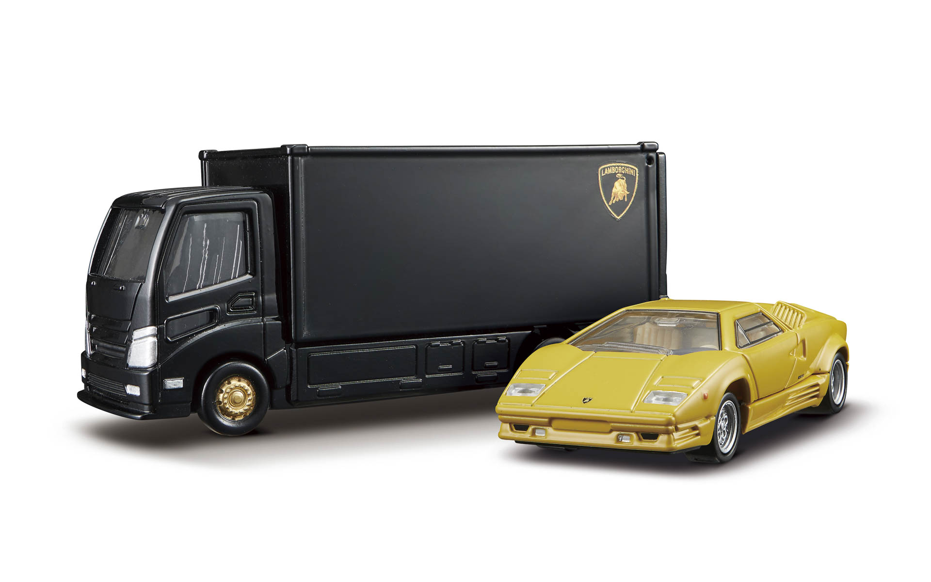 トミカ、新シリーズ「tomica トランスポーター」 第1弾は