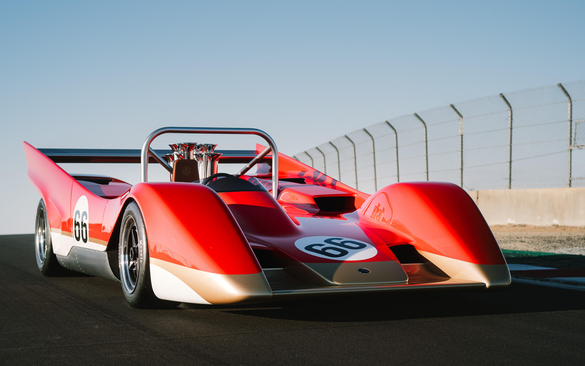 ロータス、幻のレーシングカー「Type 66」世界初公開 - Car Watch