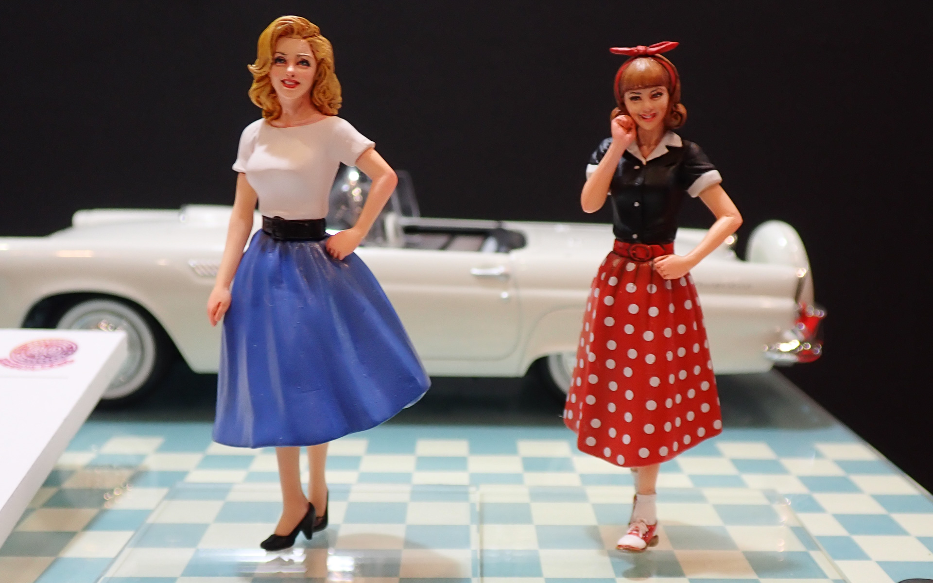 ハセガワ、アメ車に似合う「1/24 50's アメリカン ガールズ フィギュア