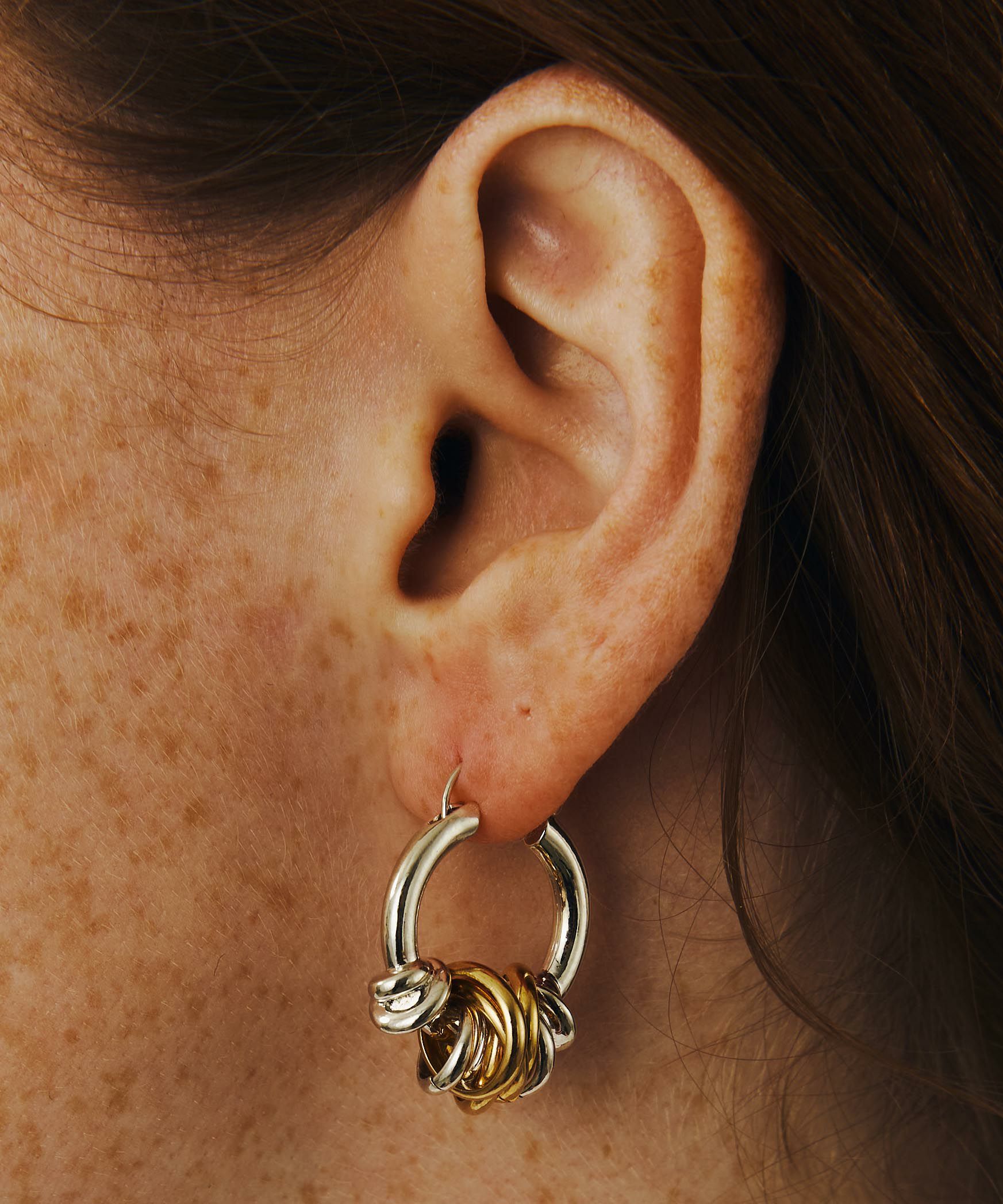 LAPUIS] Coil around pierced earrings | CASSELINI ONLINE SHOP