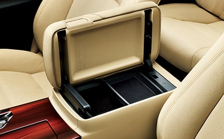 クラウン（トヨタ）ロイヤル（2012年12月）｜カタログから中古車を探す