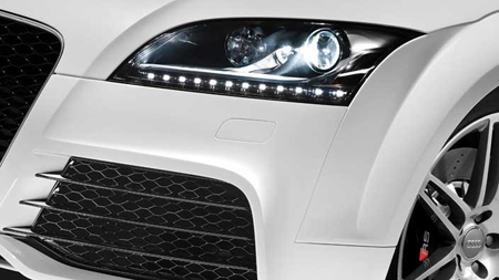 TT RSクーペ（アウディ）ベースグレード（2011年7月）｜カタログ