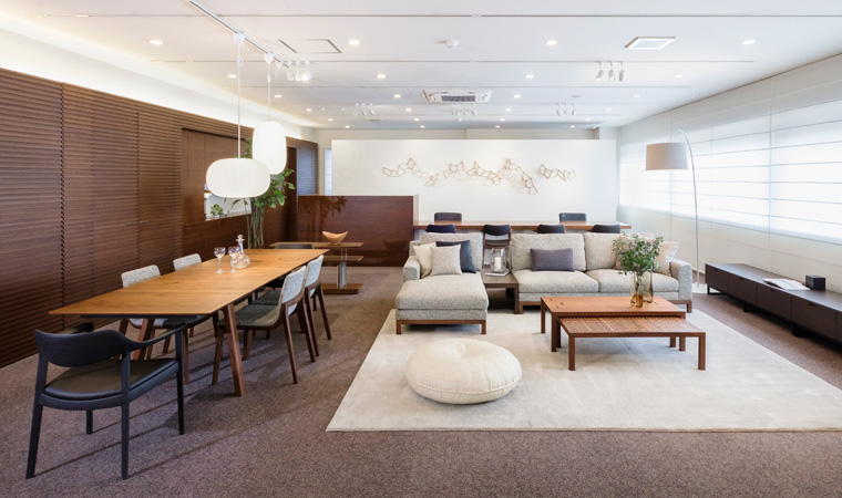 CONDEHOUSE DOOH | Shop & Office | CondeHouse