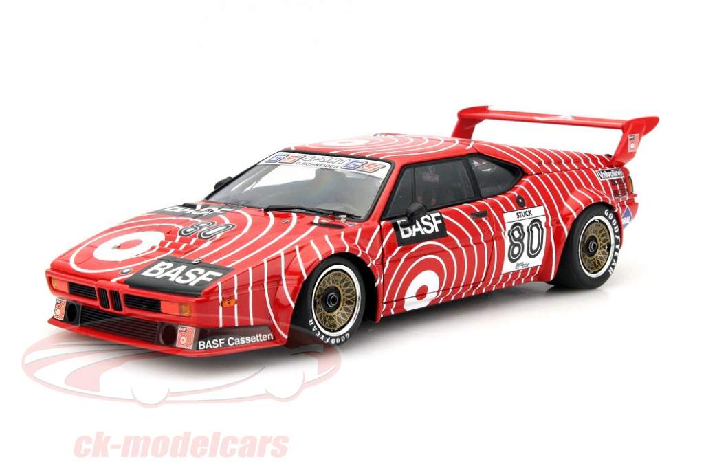 A Car to Kiss - The 1:18 BMW M1 from Minichamps