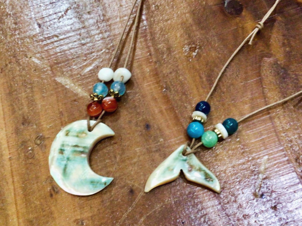 夜光貝アクセサリー作り｜2,700円コース】 女性に人気☆ ファミリー