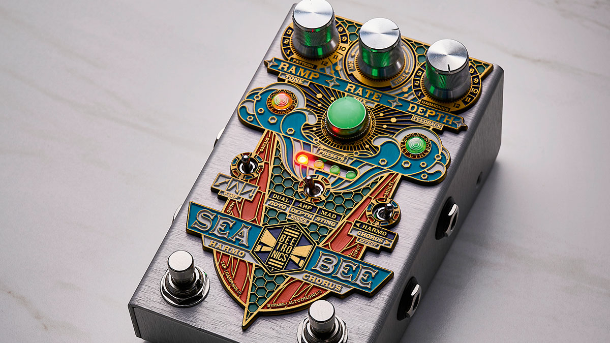 Beetronics Seabee Harmochorus review | Guitar World