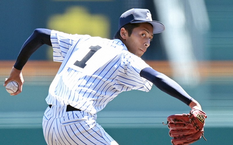 昨夏の涙は笑顔に 明徳義塾のトルネード左腕・吉村 夏の甲子園 | 毎日新聞
