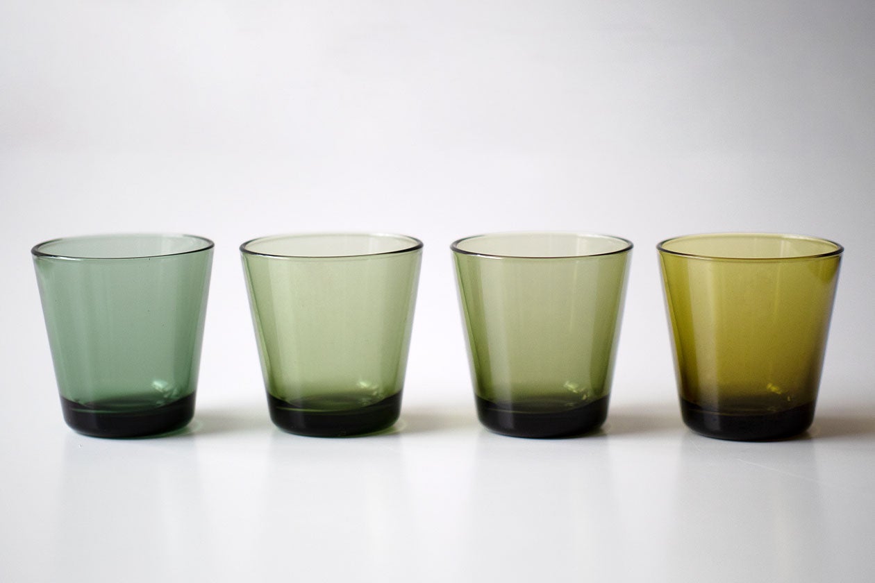 新色の色味についてのレポート