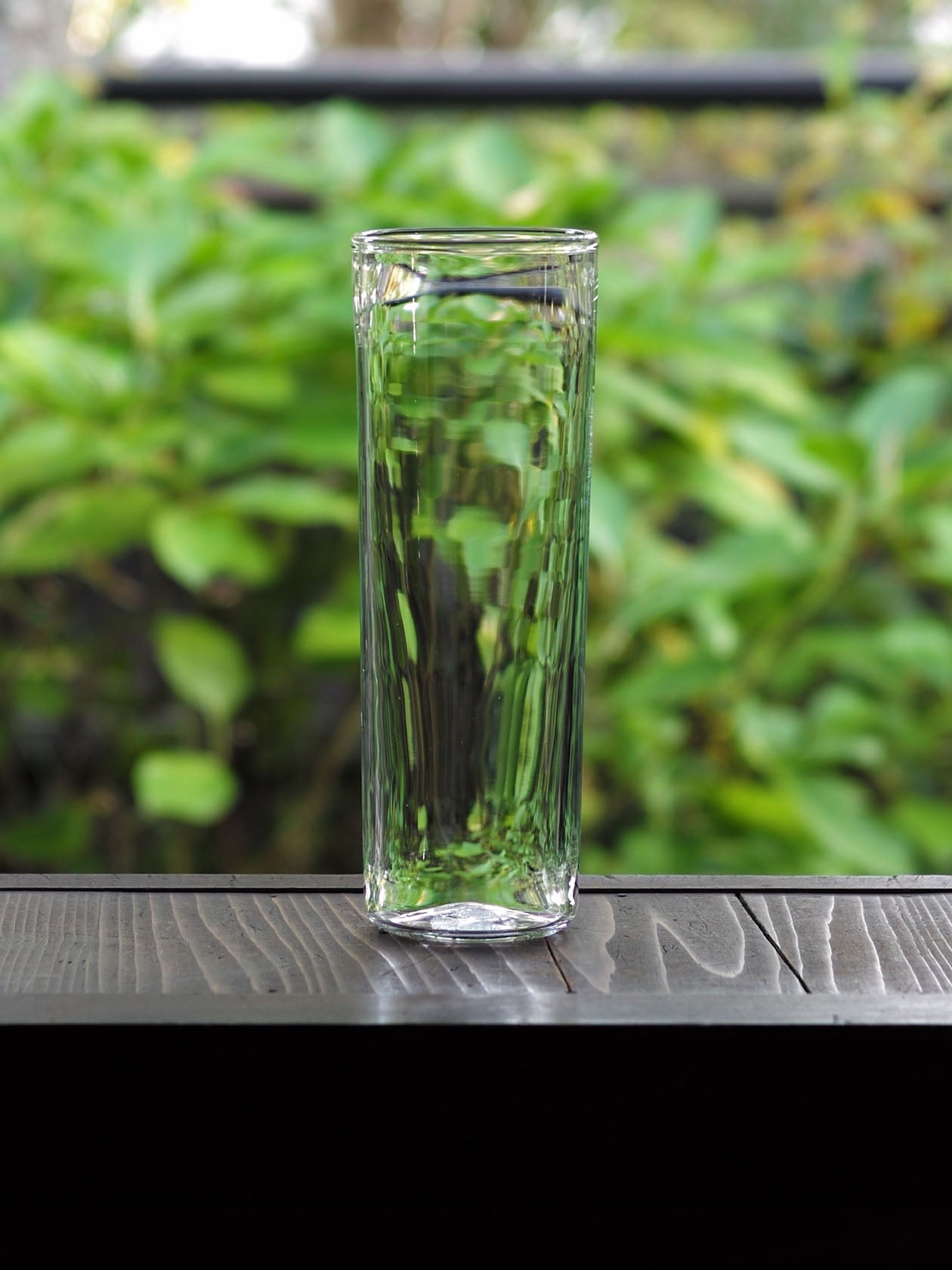 長い花を数本生けるだけで絵になる｜Bellman ベース250mm｜SCOPE