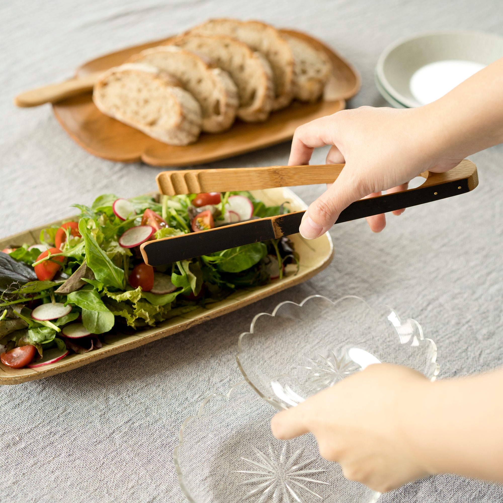 下本 一歩] 竹製トング – BIRDS' WORDS